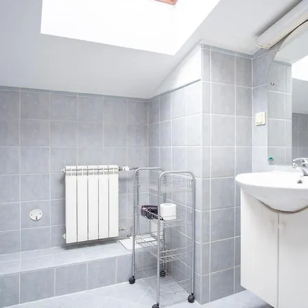 Korter Cozy 3 Bedroom 2 Level