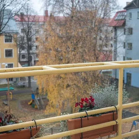Cozy 3 Bedroom 2 Level Apartment Reval