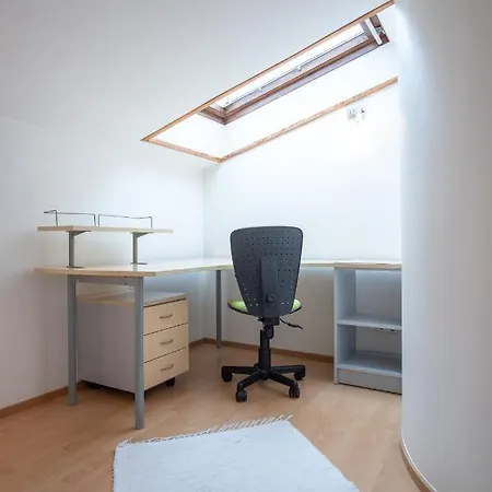 Korter Cozy 3 Bedroom 2 Level