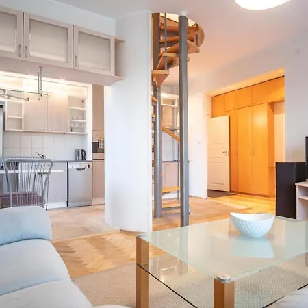 Cozy 3 Bedroom 2 Level